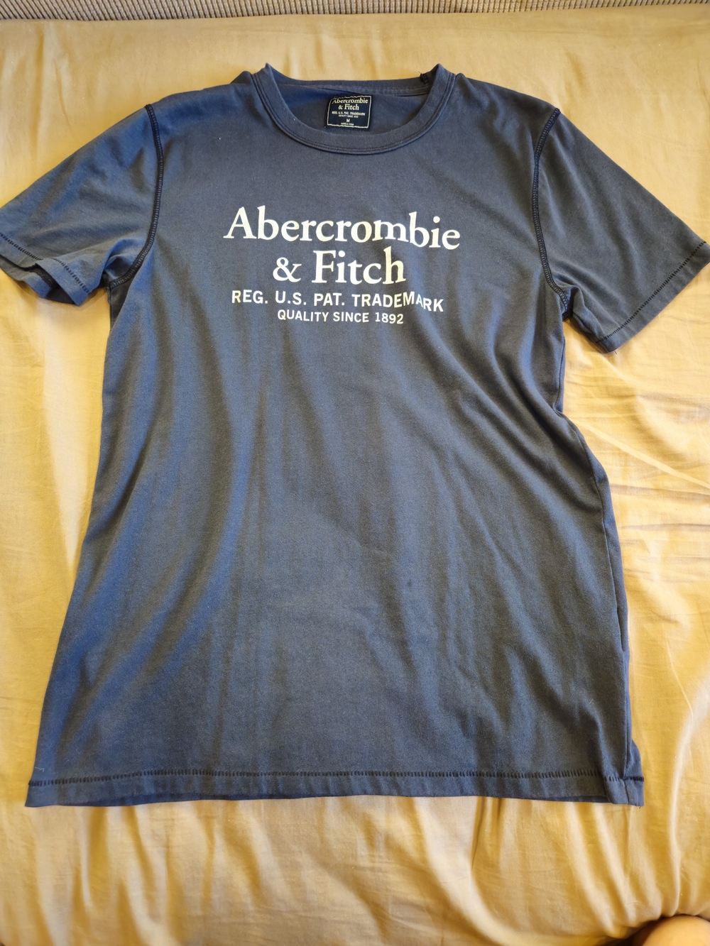 Abercrombie & Fitch Navy Logo Crew Neck Tee